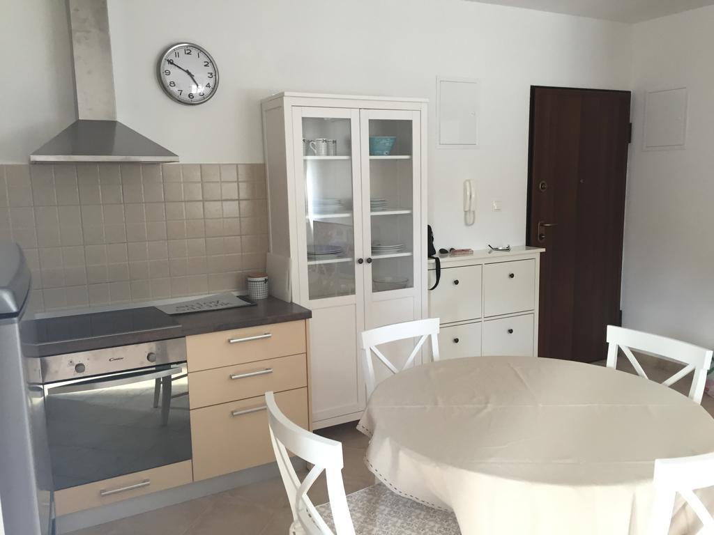Apartment Maestral Rogač Buitenkant foto